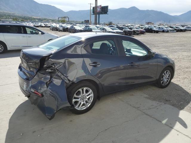 Toyota Yaris Image 4