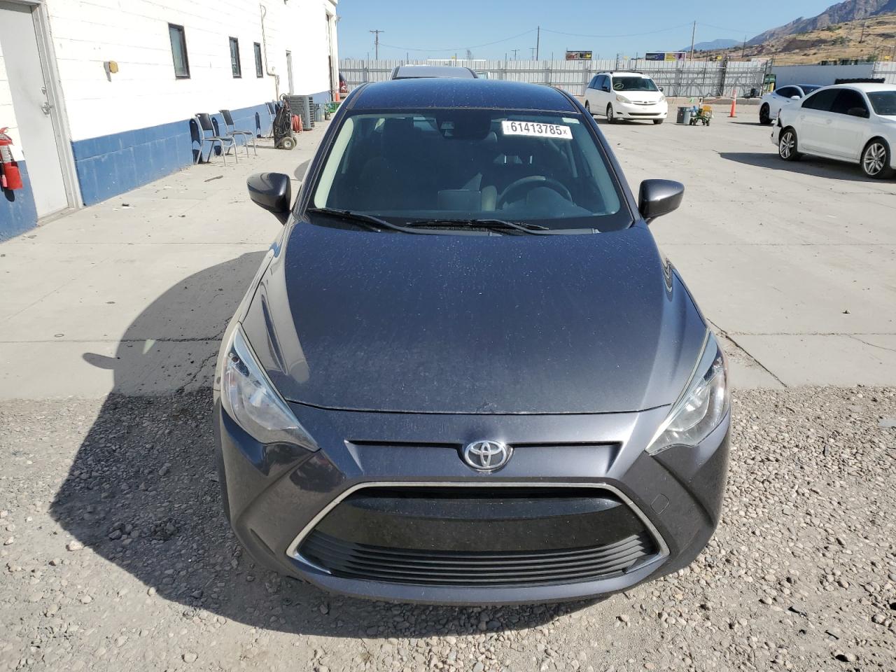 Toyota Yaris Image 2