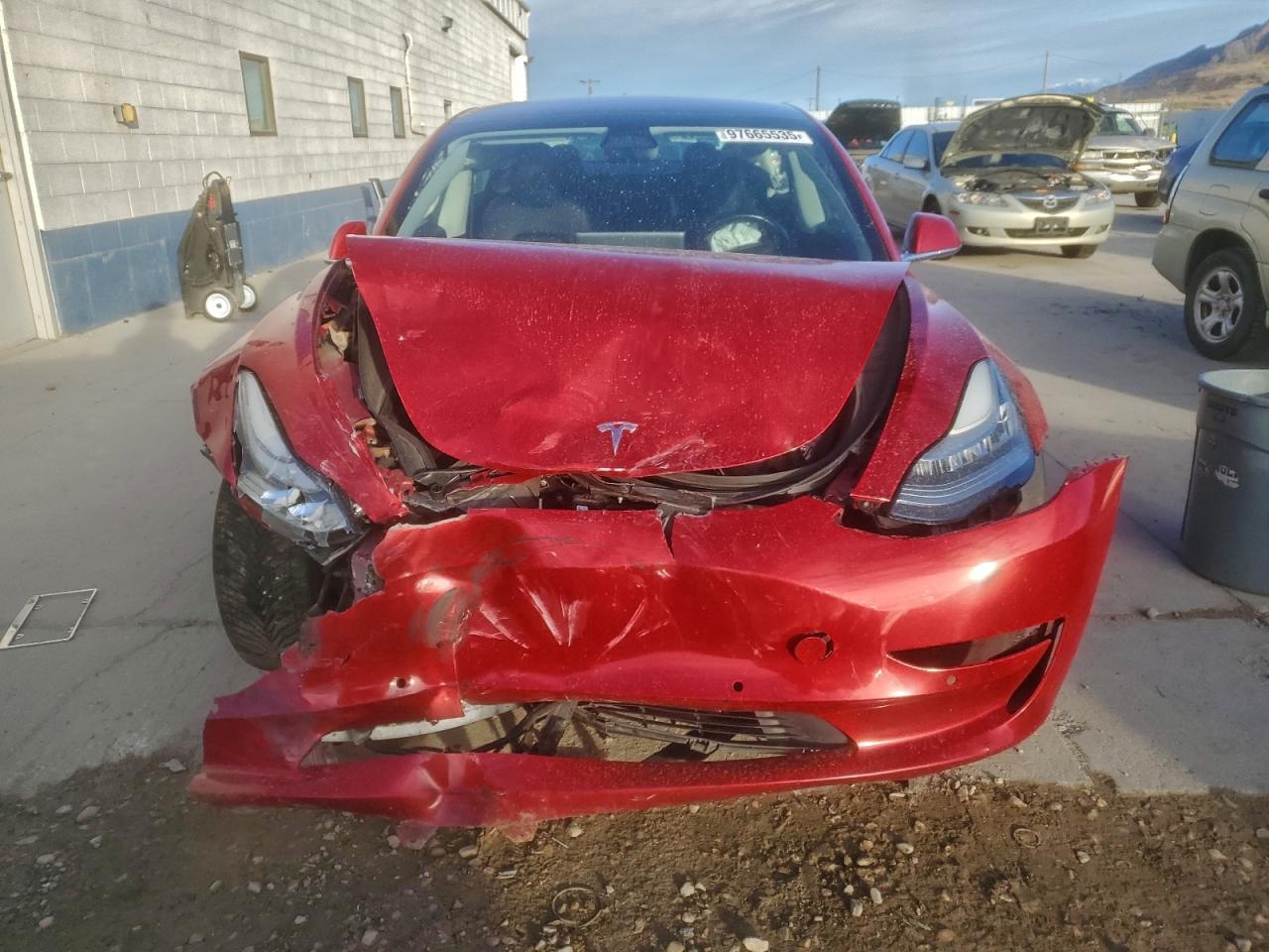 Tesla Model 3 Image 12