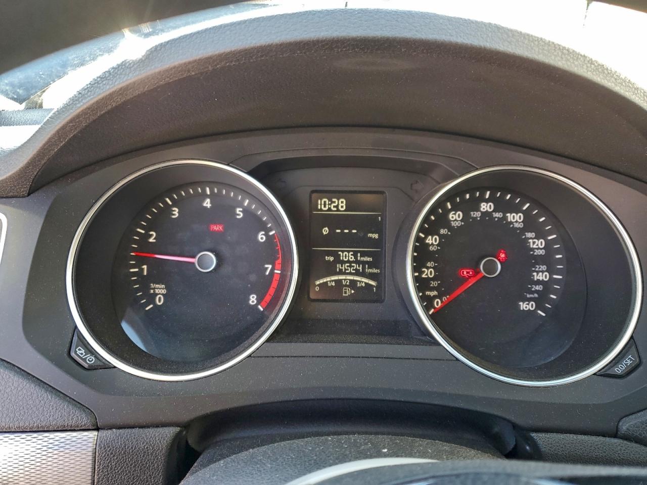 Volkswagen Jetta S Image 11