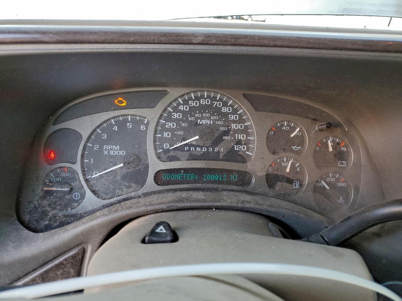 GMC Yukon Denali Image 8