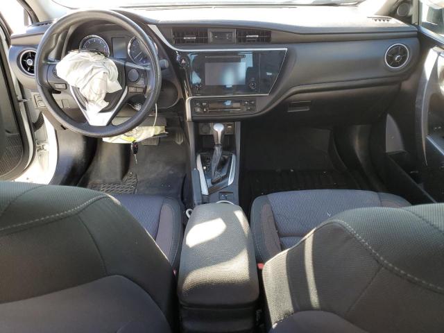 Toyota Corolla L Image 2