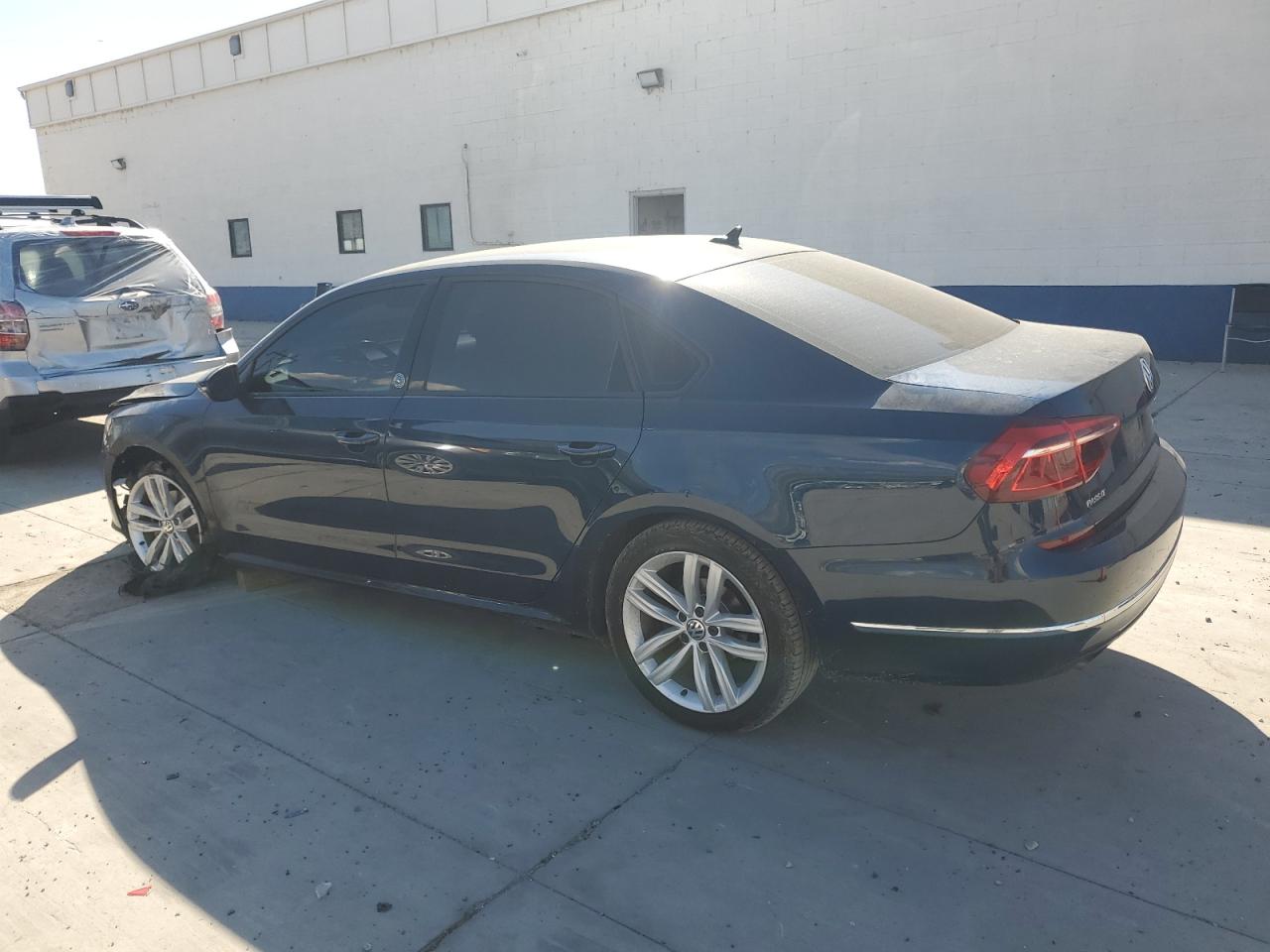 Volkswagen Passat Wolfsburg Image 4