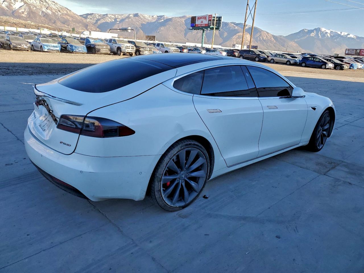 Tesla Model S Image 2