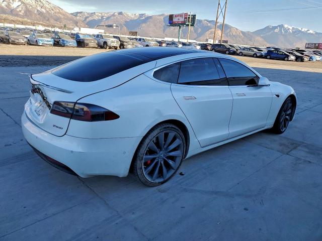Tesla Model S Image 2