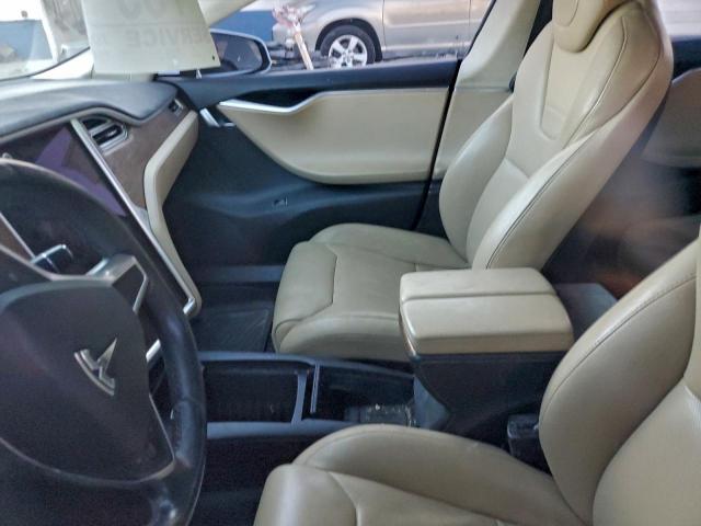 Tesla Model S Image 8