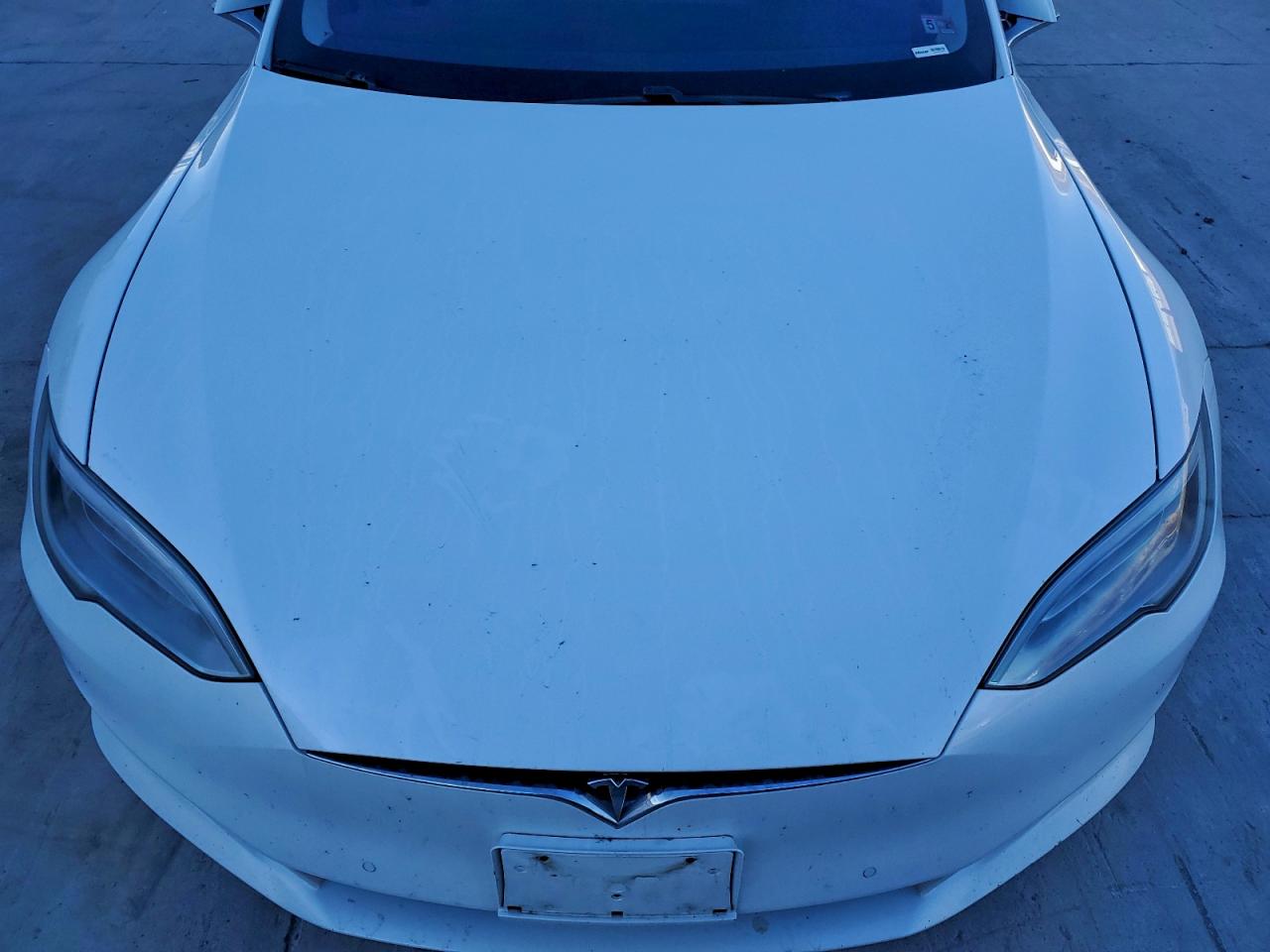 Tesla Model S Image 12
