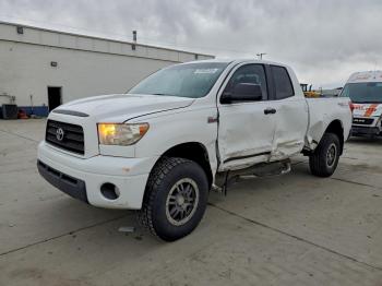  Salvage Toyota Tundra