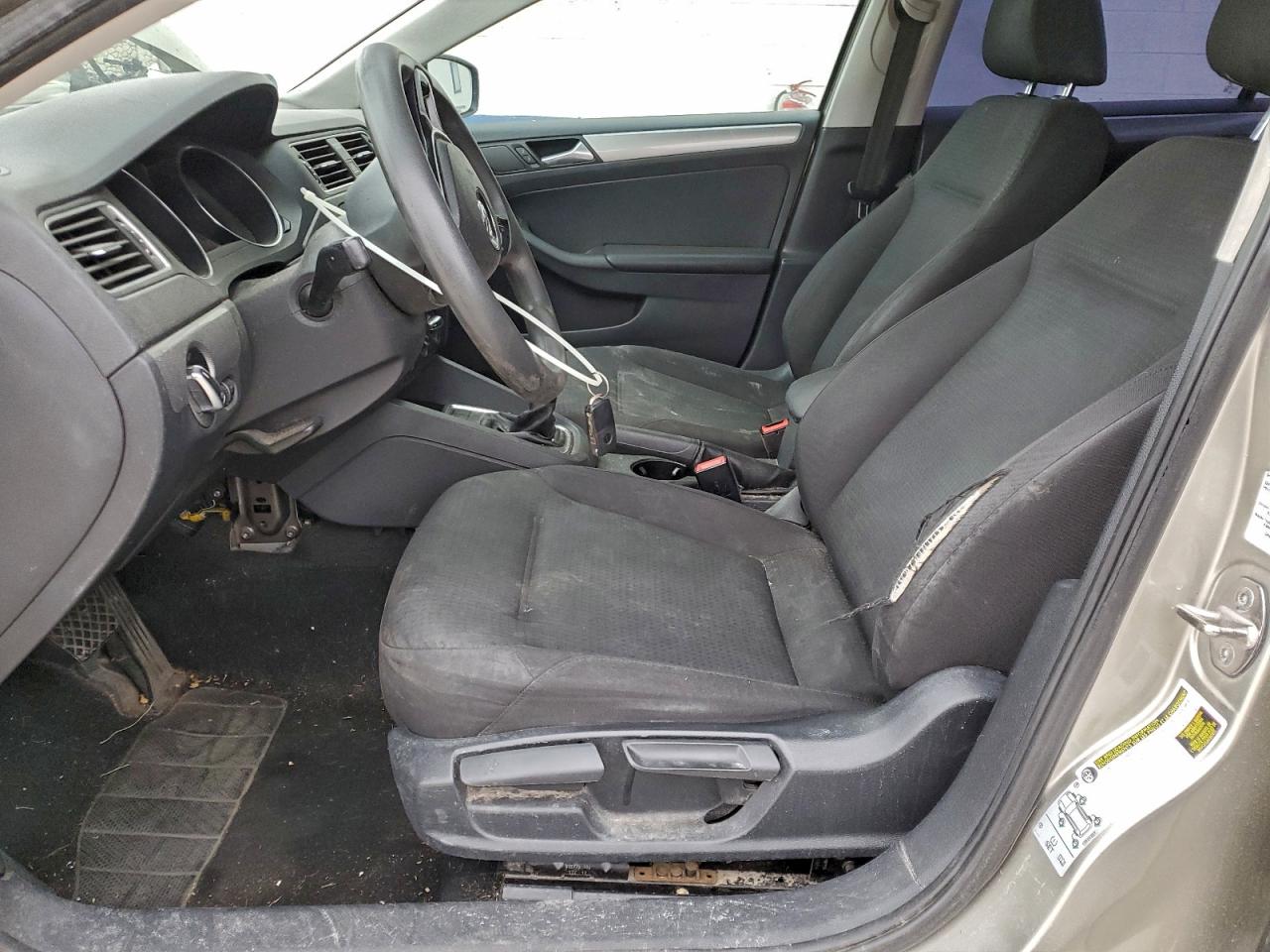 Volkswagen Jetta Se Image 9