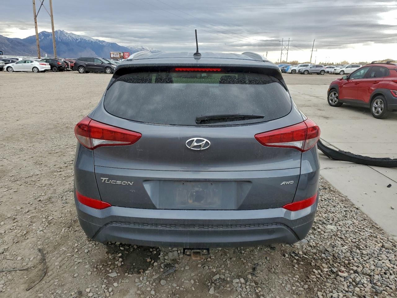 Hyundai TUCSON Limited Image 3