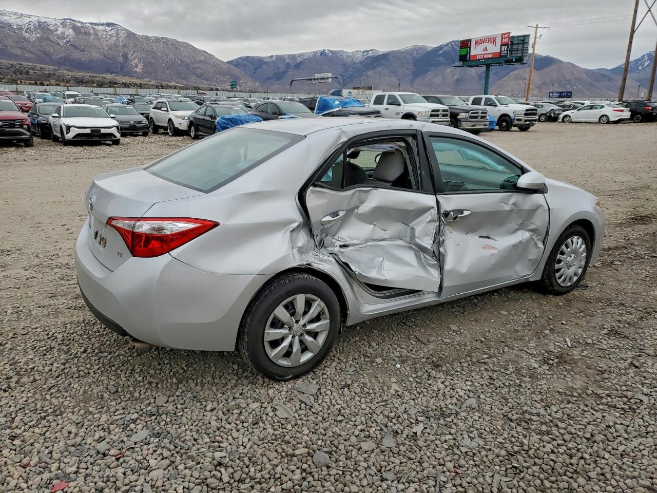 Toyota Corolla L Image 11