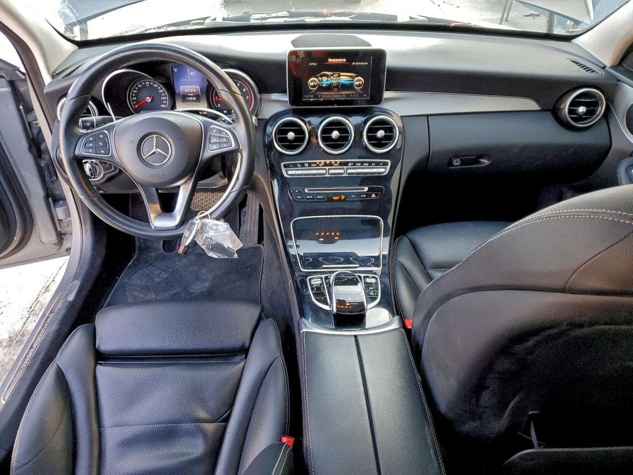 Mercedes-Benz C-Class 300 4matic Image 13