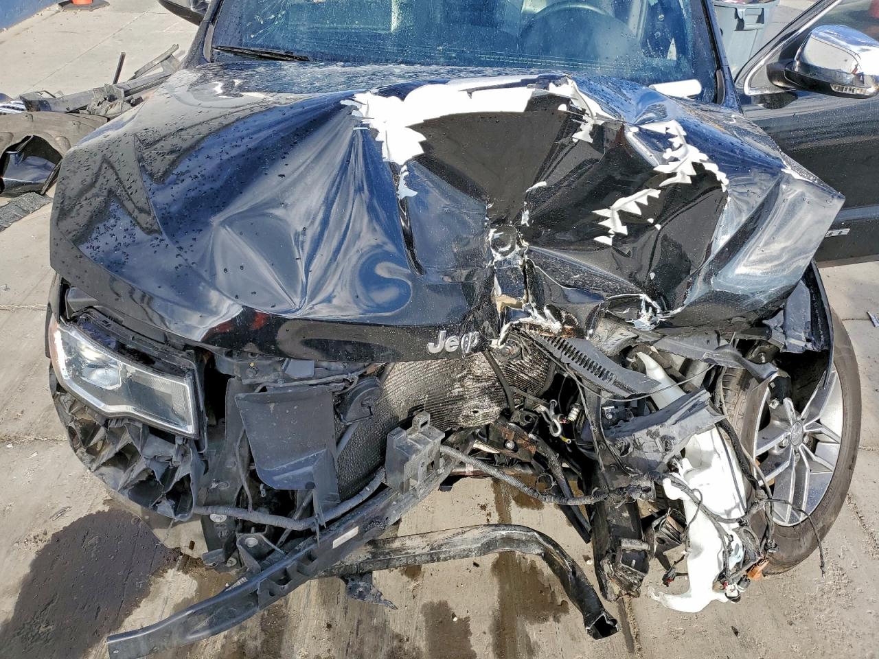 Jeep Grand Cherokee Limited Image 10