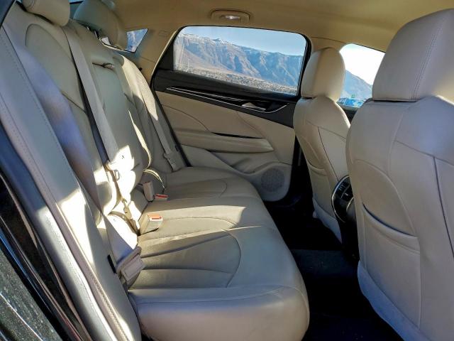 Buick LaCrosse Premium Image 8