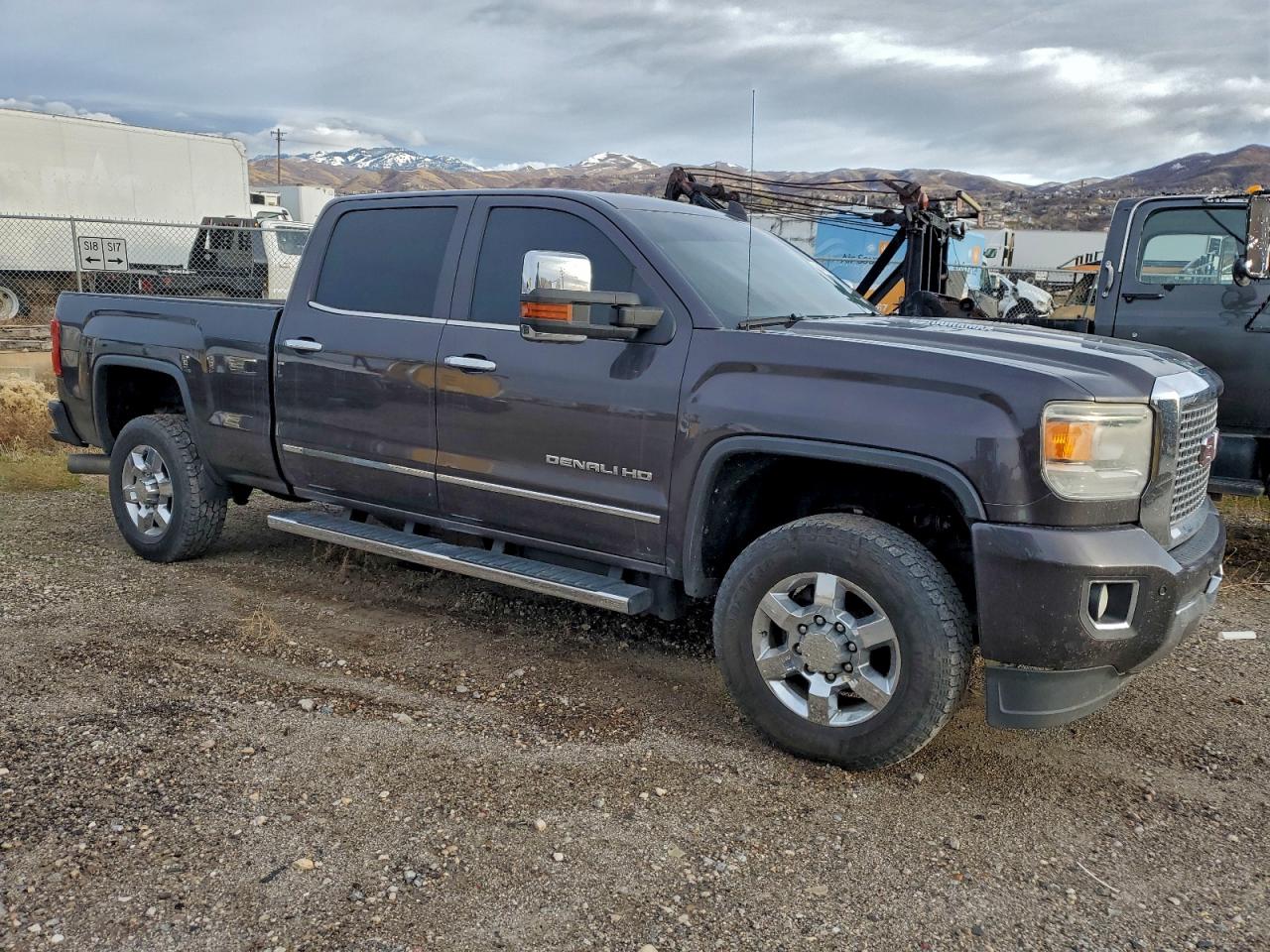 GMC Sierra K3500 Denali Image 10