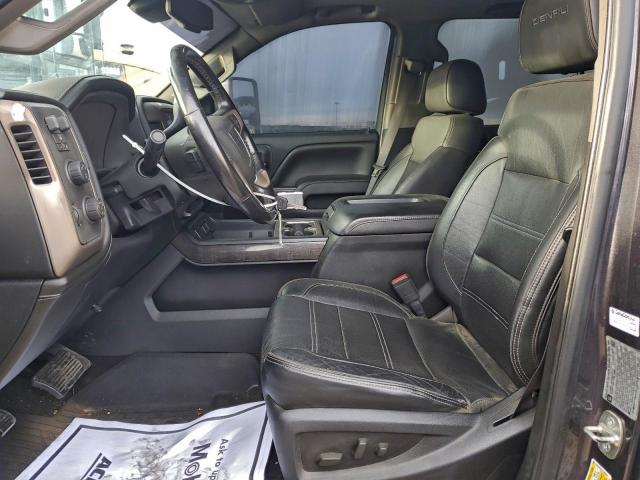 GMC Sierra K3500 Denali Image 5