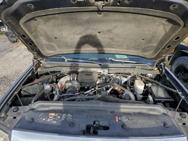 GMC Sierra K3500 Denali Image 6