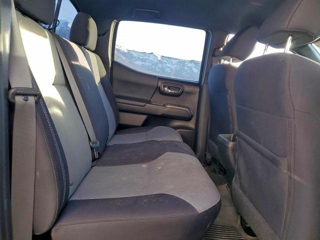 Toyota Tacoma Double Cab Image 2