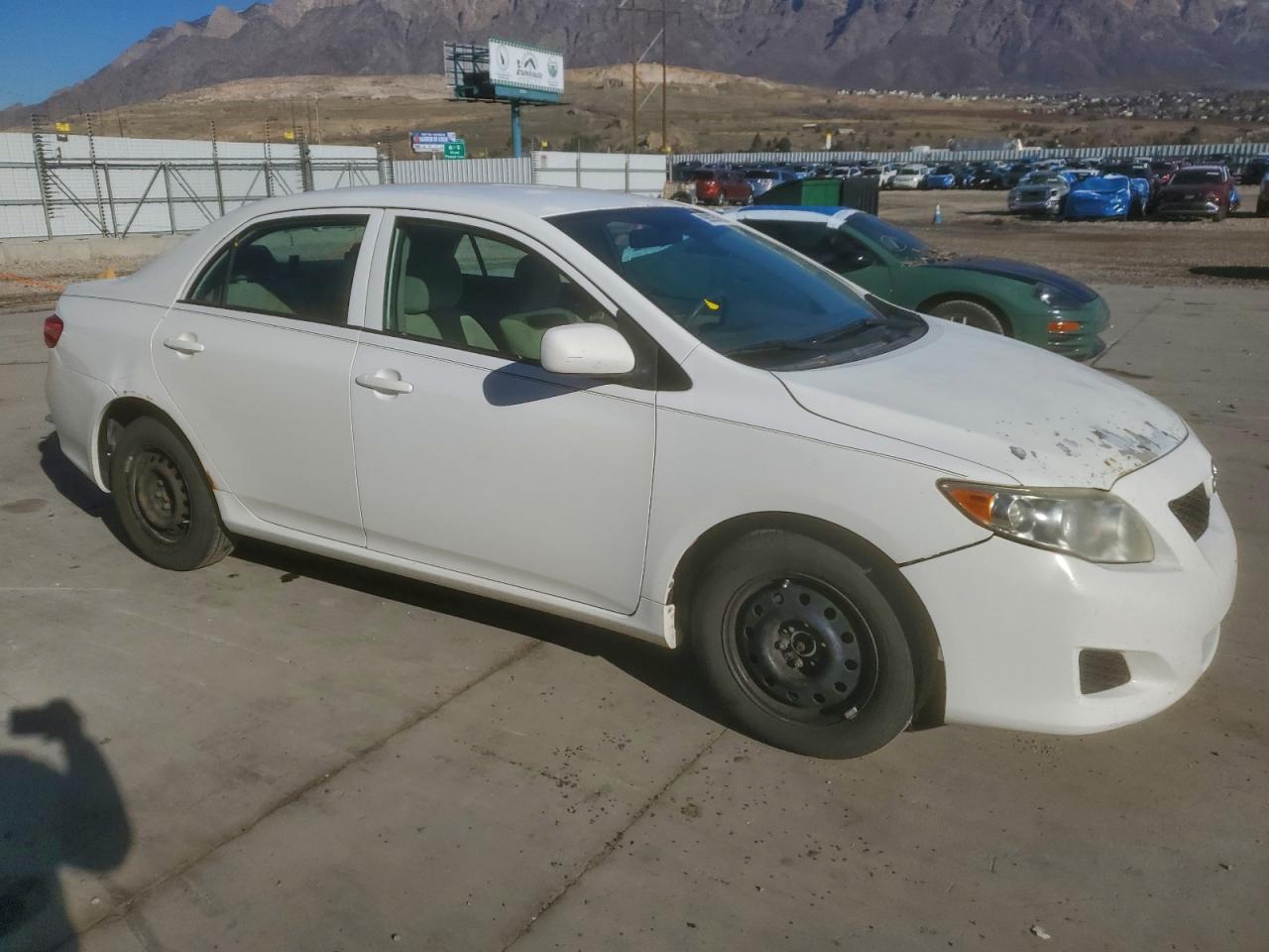 Toyota Corolla Base Image 8