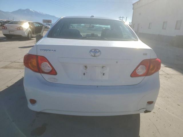 Toyota Corolla Base Image 10