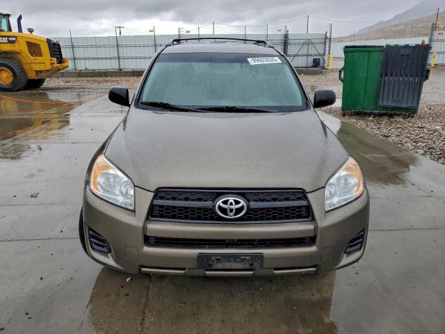 Toyota RAV4 Image 2