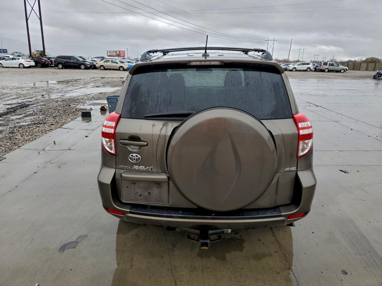 Toyota RAV4 Image 11