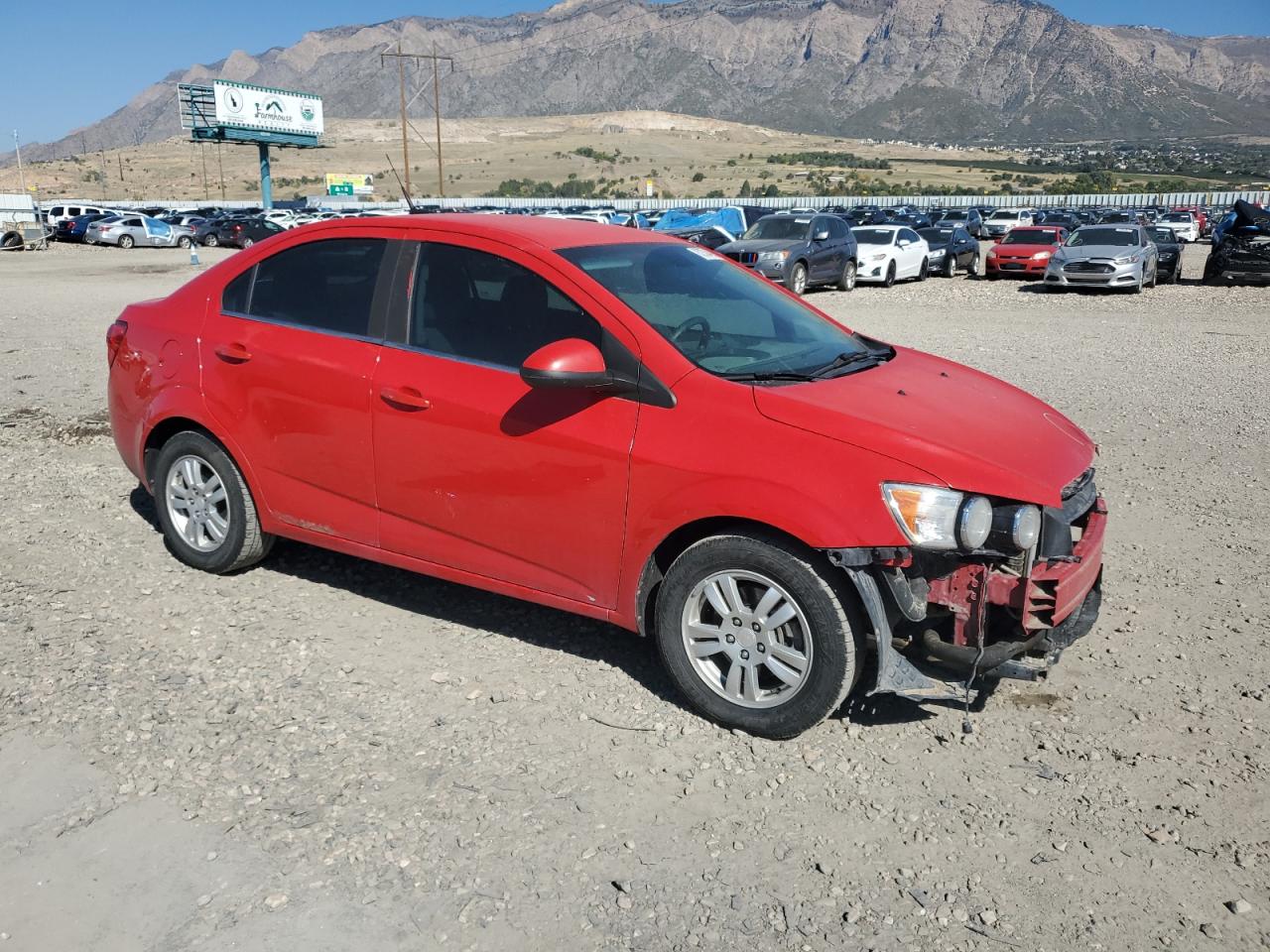 Chevrolet Sonic Lt Image 2