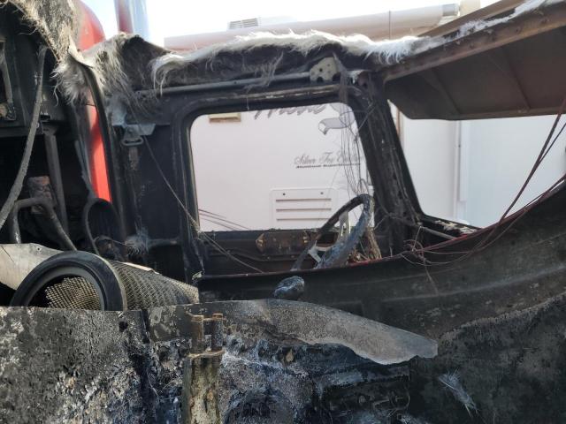 Peterbilt Tractor 379 Image 2