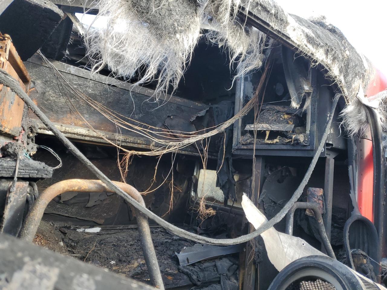 Peterbilt Tractor 379 Image 8