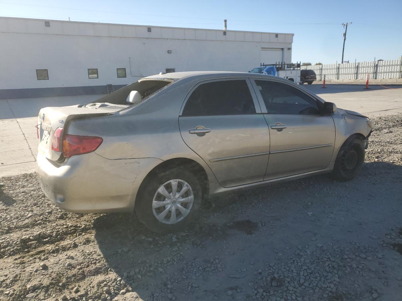 Toyota Corolla Base Image 4