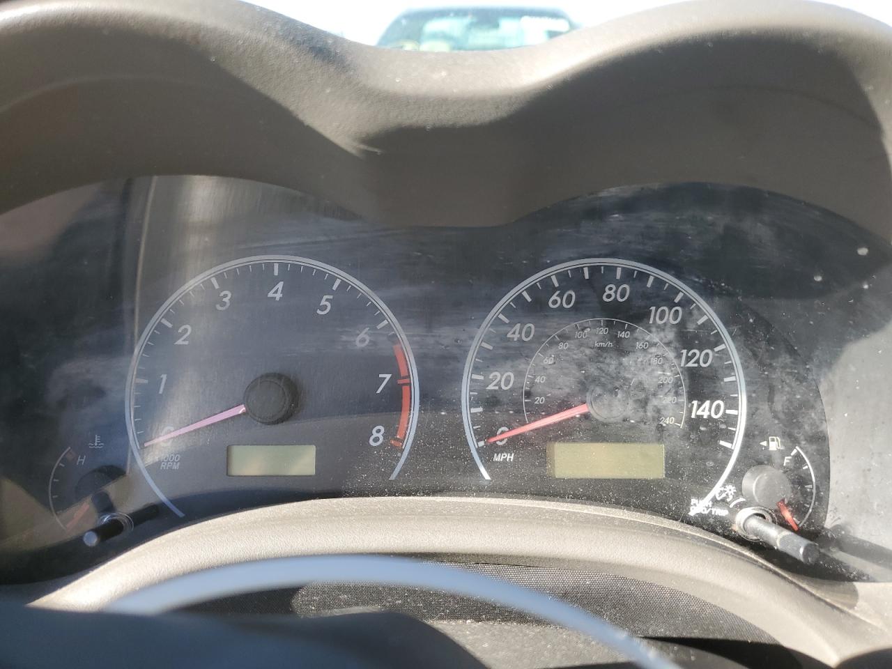 Toyota Corolla Base Image 6