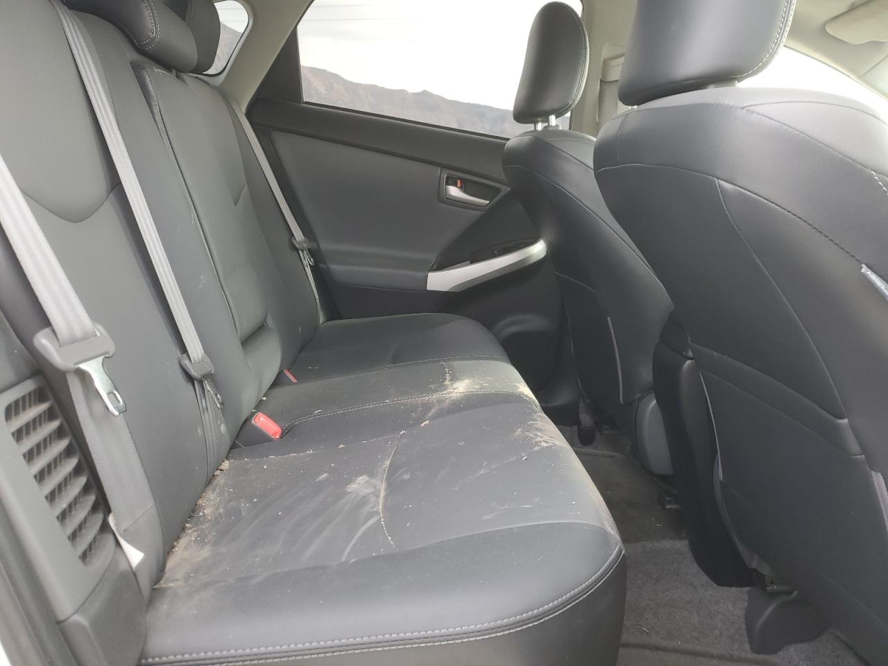 Toyota Prius Image 9