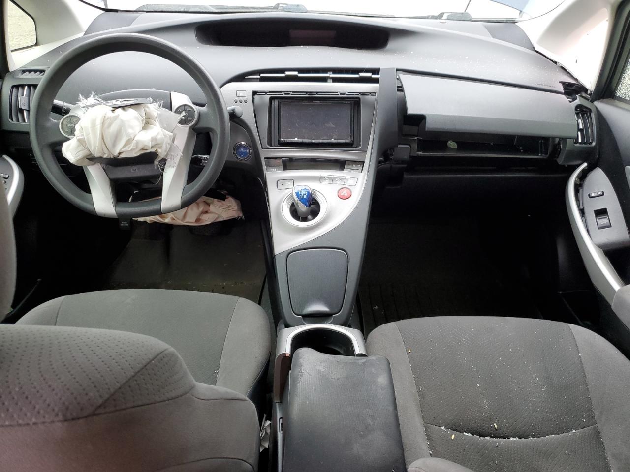 Toyota Prius Image 12