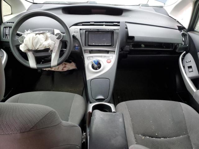 Toyota Prius Image 12