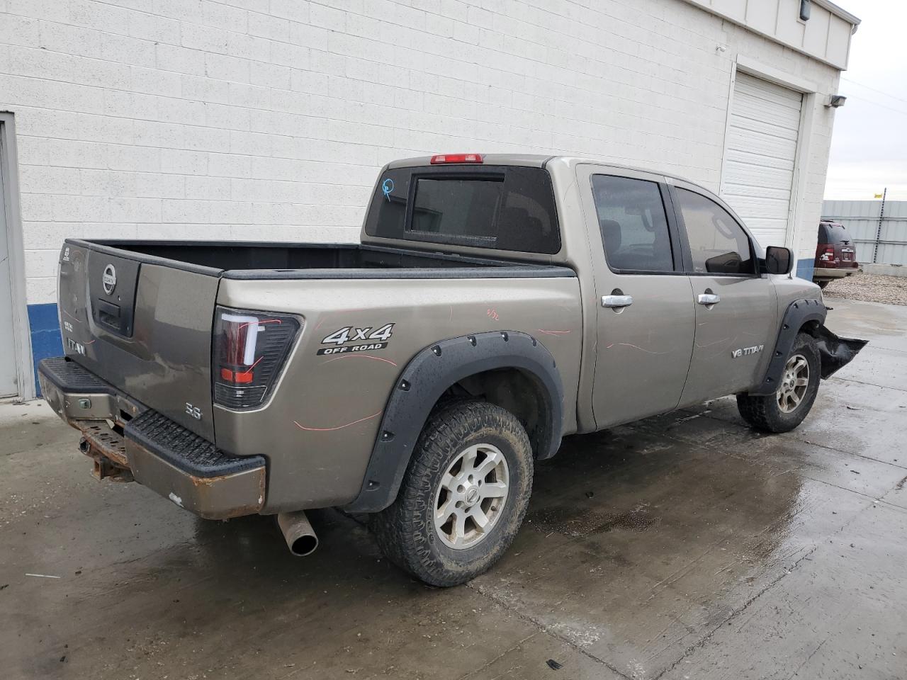 Nissan Titan Xe Image 4