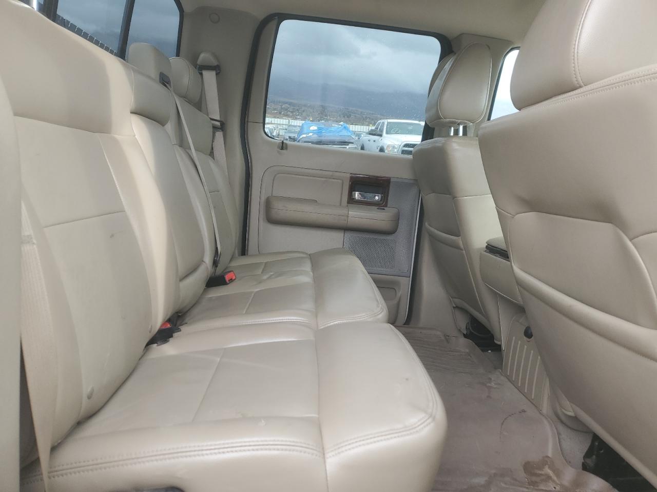 Ford F-150 Supercrew Image 12