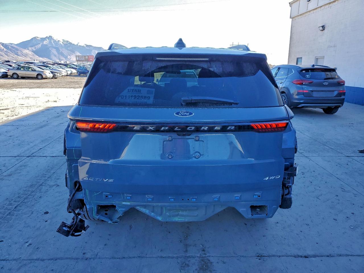 Ford Explorer Active Image 5