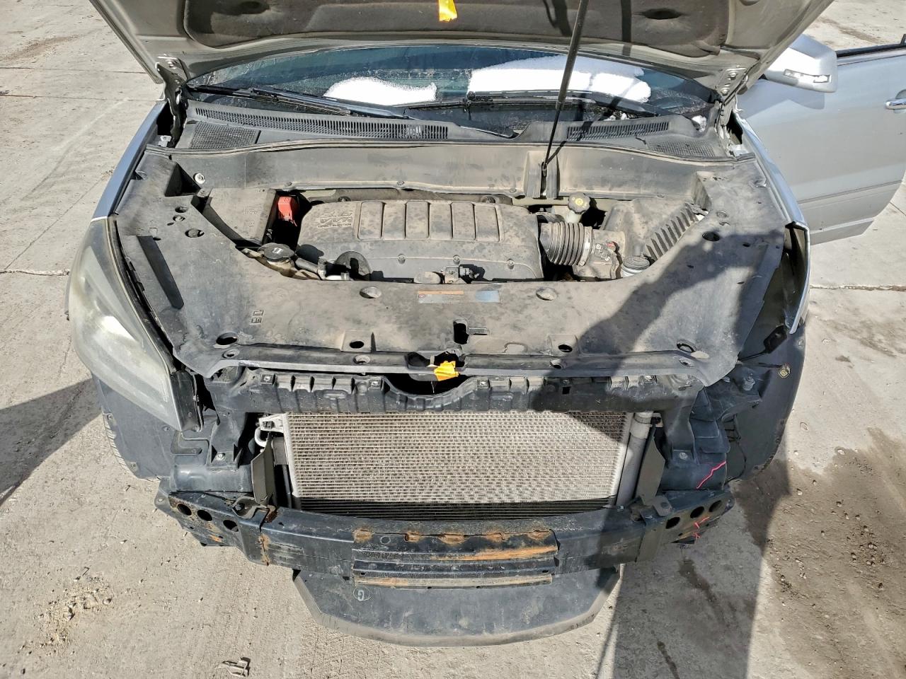 GMC Acadia Denali Image 12