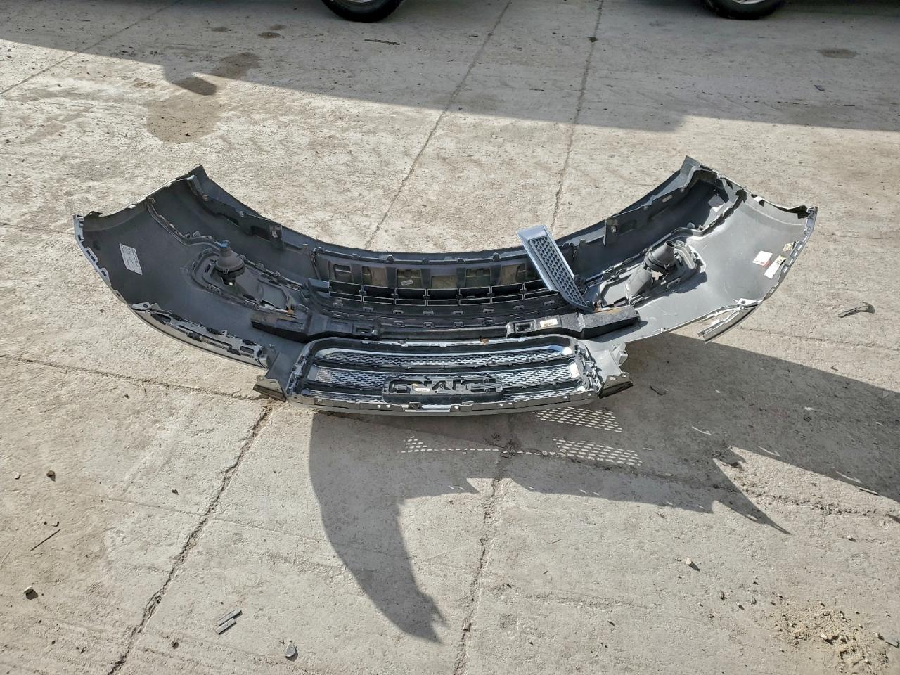 GMC Acadia Denali Image 7