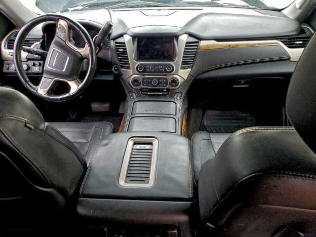 GMC Yukon Denali Image 4
