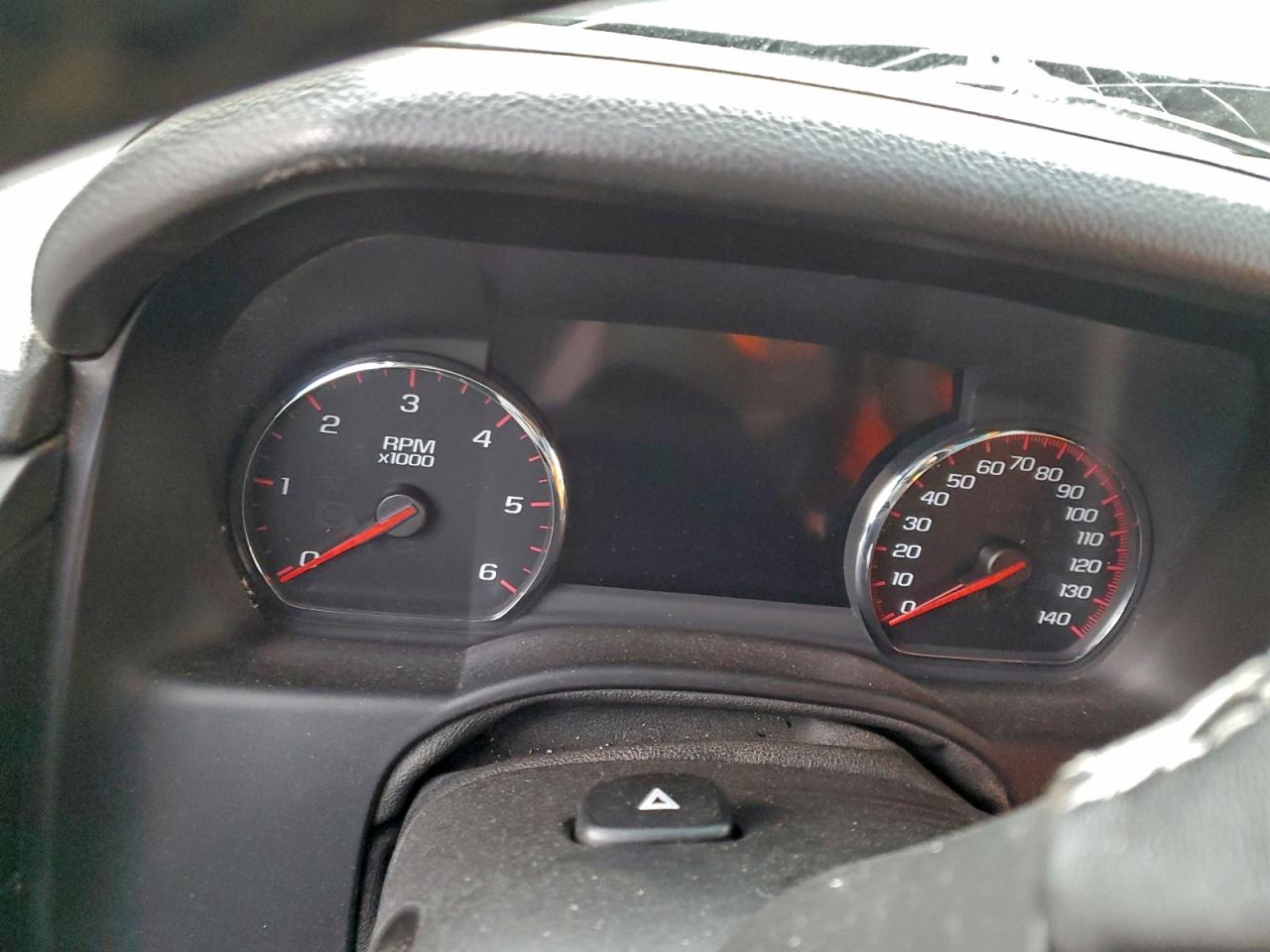 GMC Yukon Denali Image 12