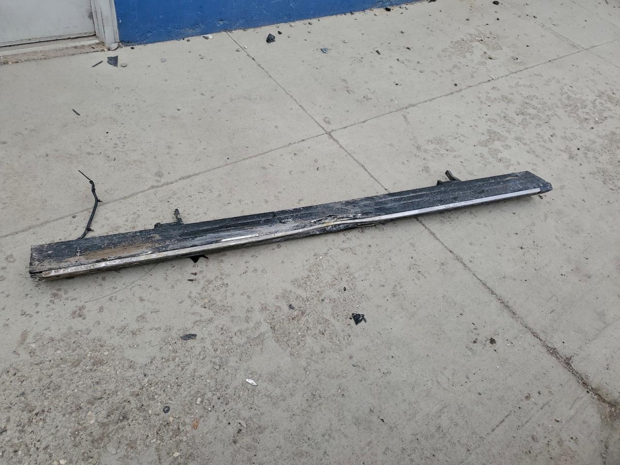 GMC Yukon Denali Image 9