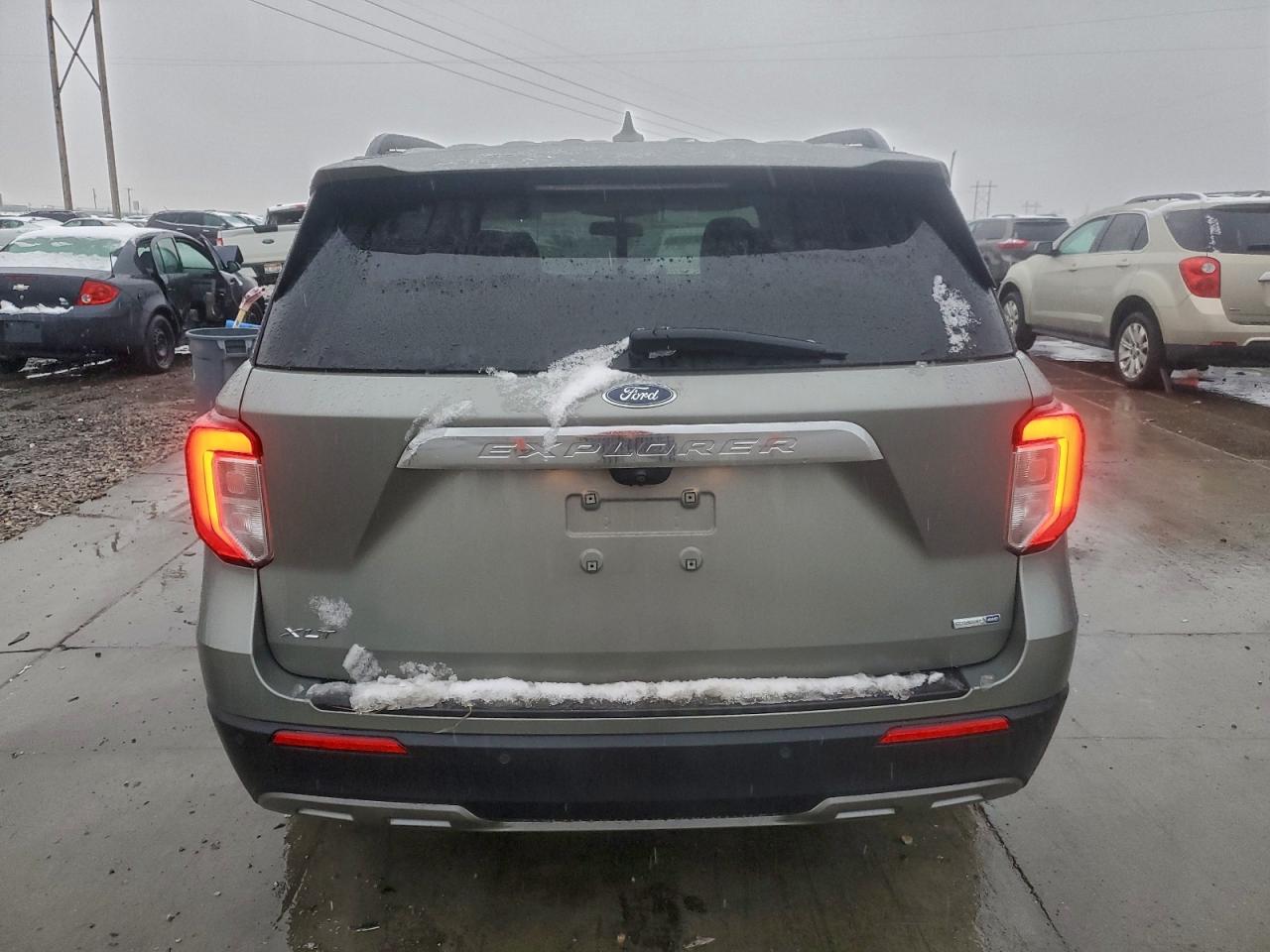 Ford Explorer Xlt Image 4