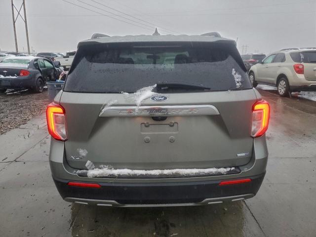 Ford Explorer Xlt Image 4