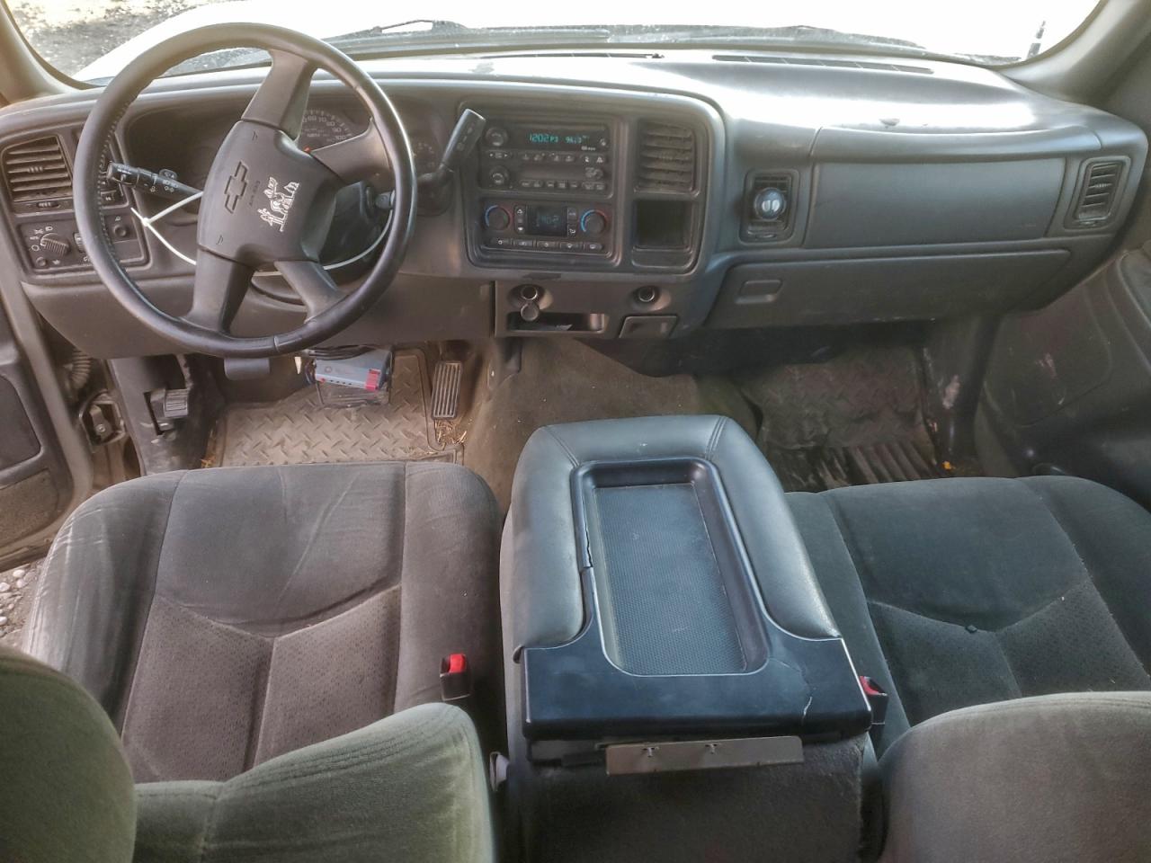 Chevrolet Silverado K2500 Heavy Duty Image 10