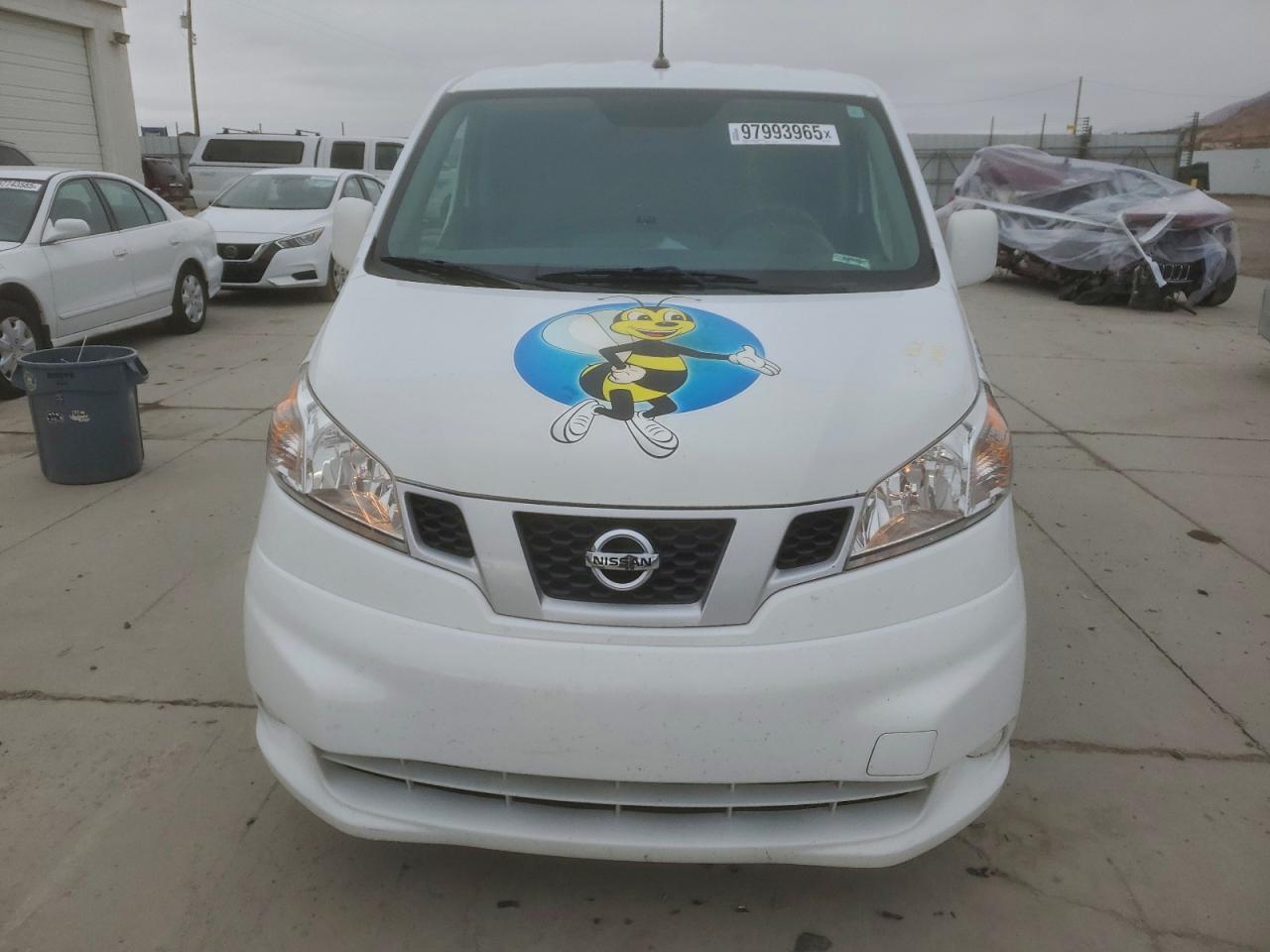 Nissan Nv 2.5s Image 13