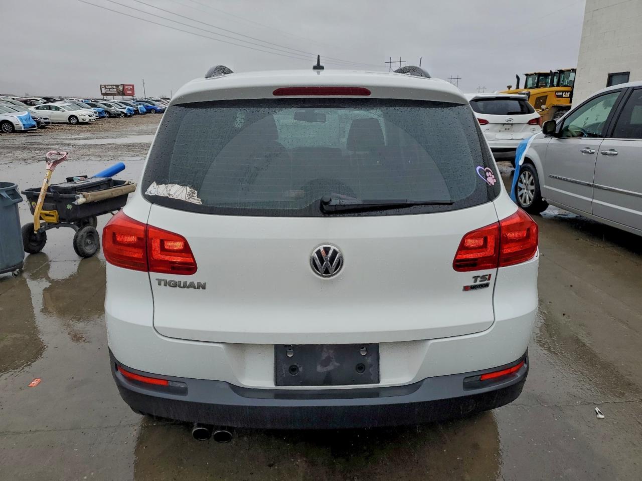 Volkswagen Tiguan S Image 13