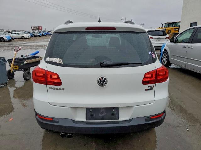Volkswagen Tiguan S Image 13