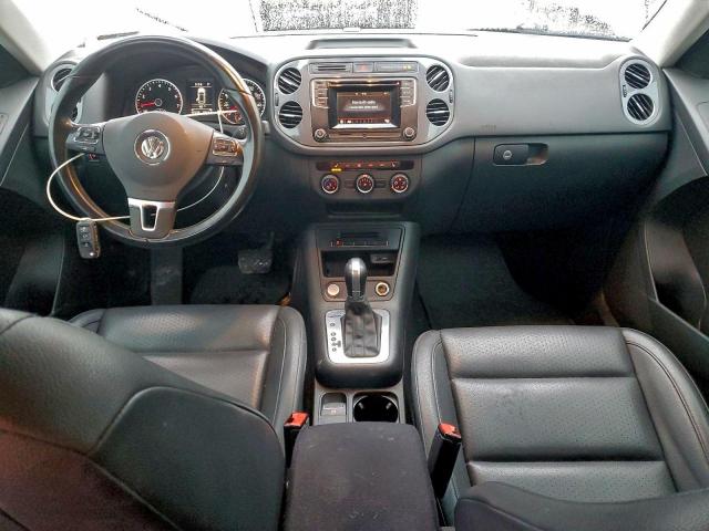 Volkswagen Tiguan S Image 12