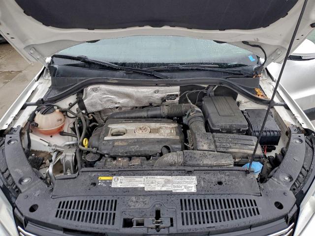 Volkswagen Tiguan S Image 5